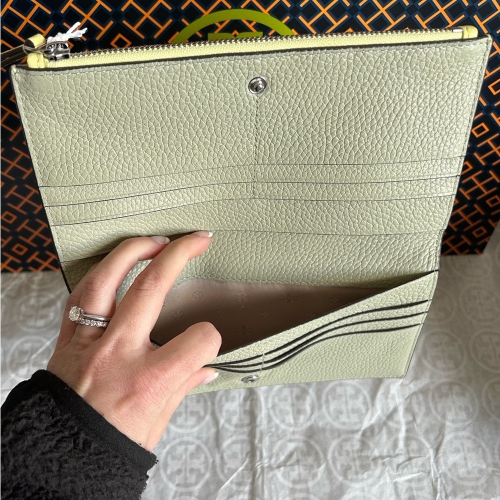 Tory Burch Blake Color Block Slim Envelope Wallet… - image 7